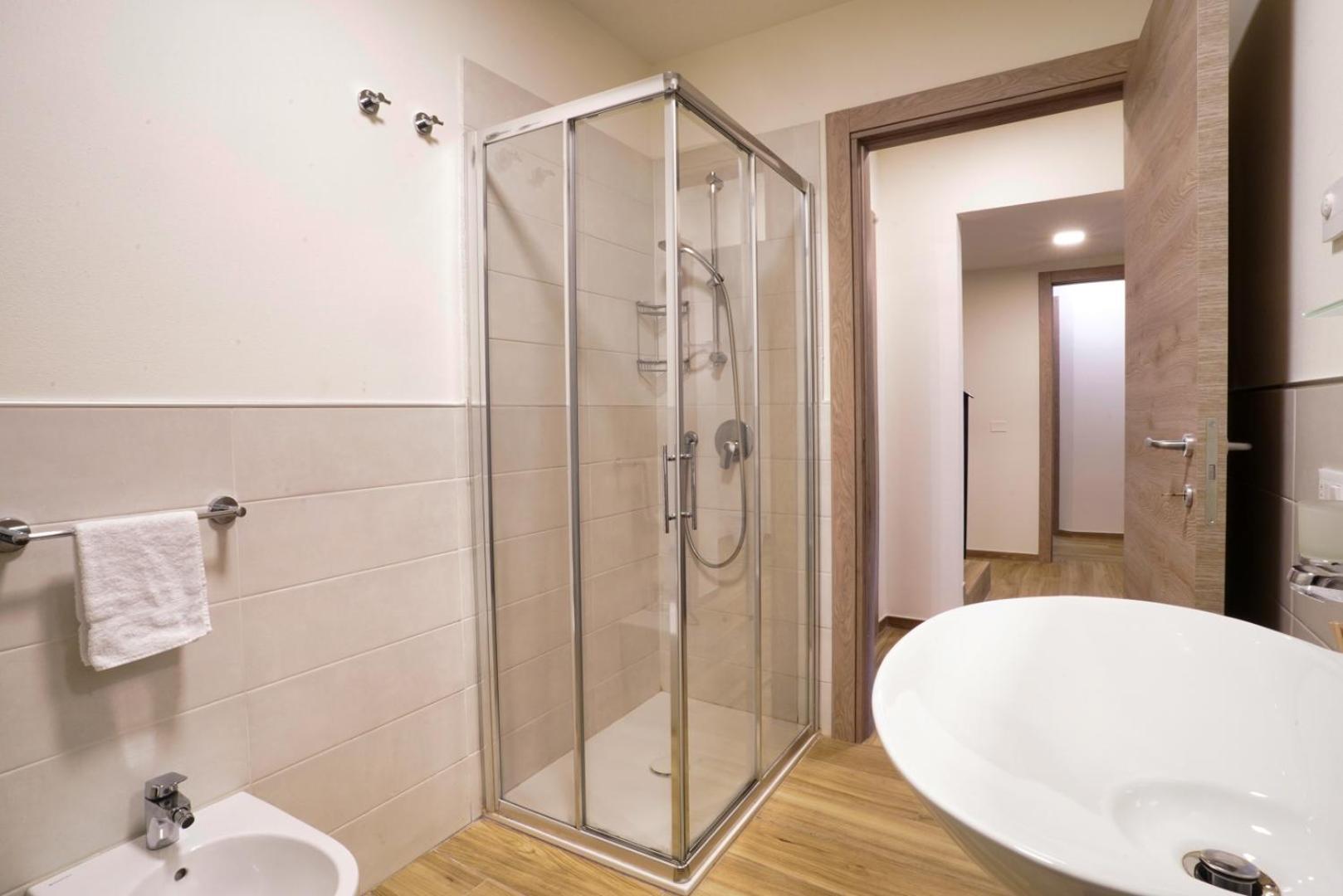 Ca Mandarein Bed & Breakfast Quattro Castella Exterior foto