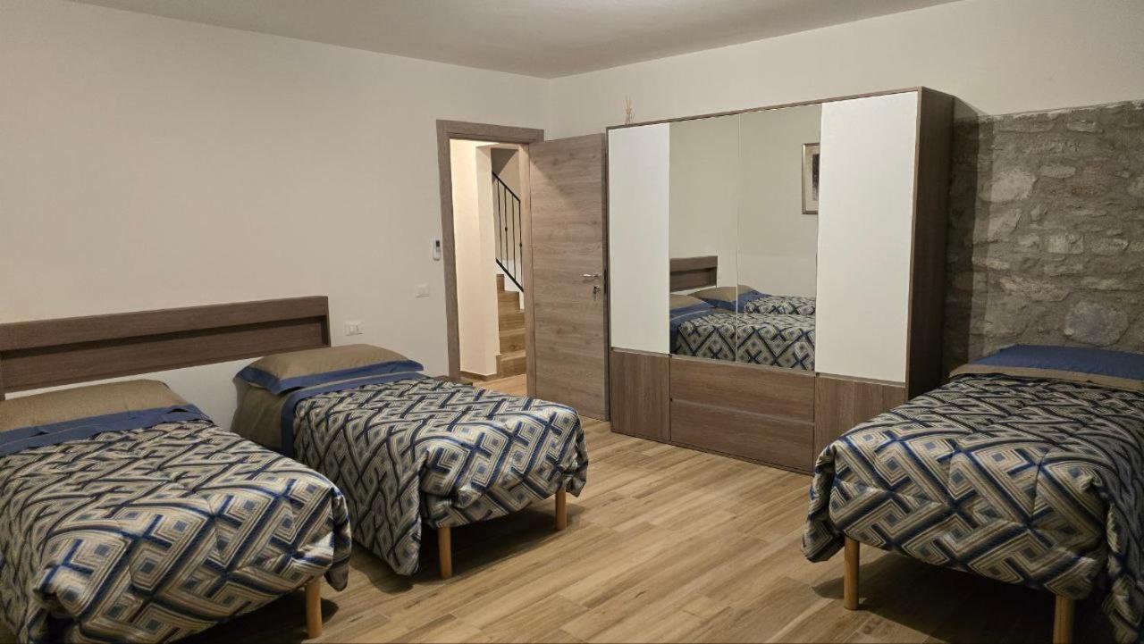 Ca Mandarein Bed & Breakfast Quattro Castella Exterior foto